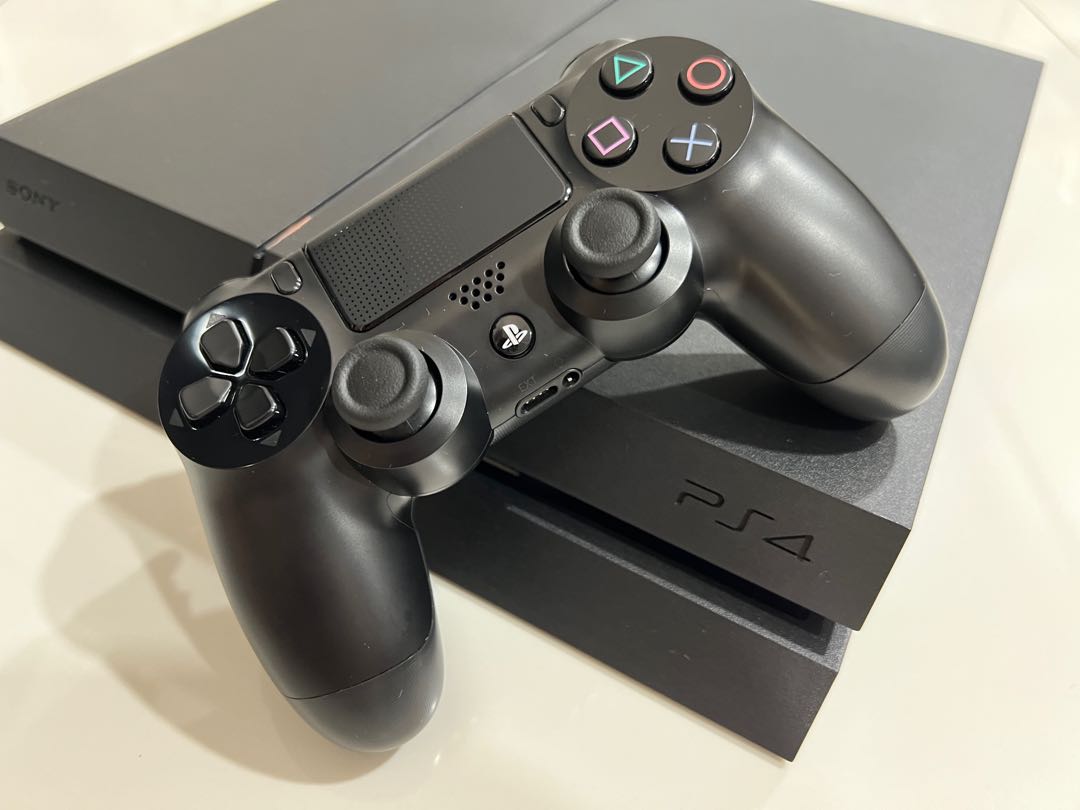 PS4 Pro  Disc Game Console